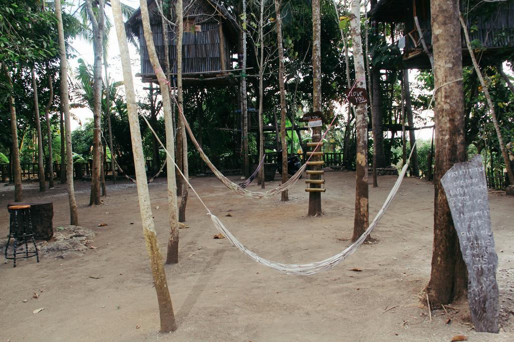 Nyuh Bengkok Tree House Hotel Batununggul Exterior photo